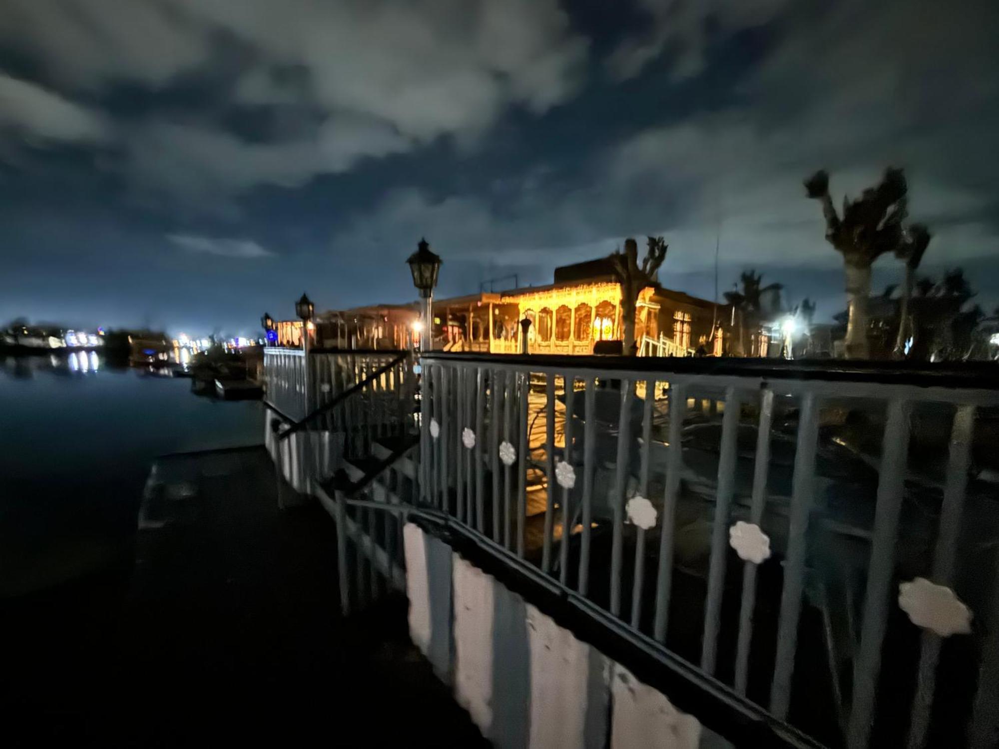 The Badyari Palace Houseboats Srīnagar Екстериор снимка