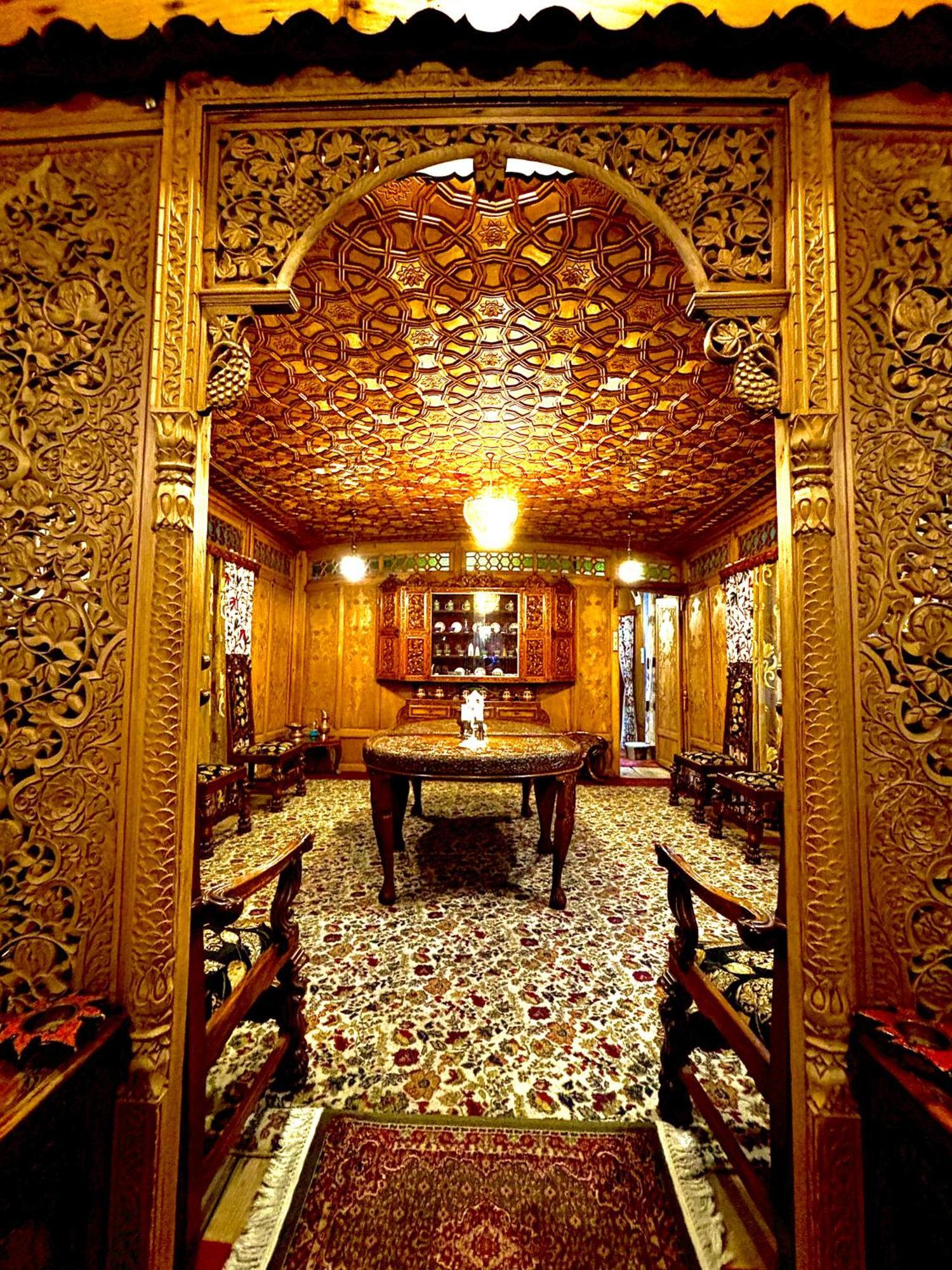 The Badyari Palace Houseboats Srīnagar Екстериор снимка